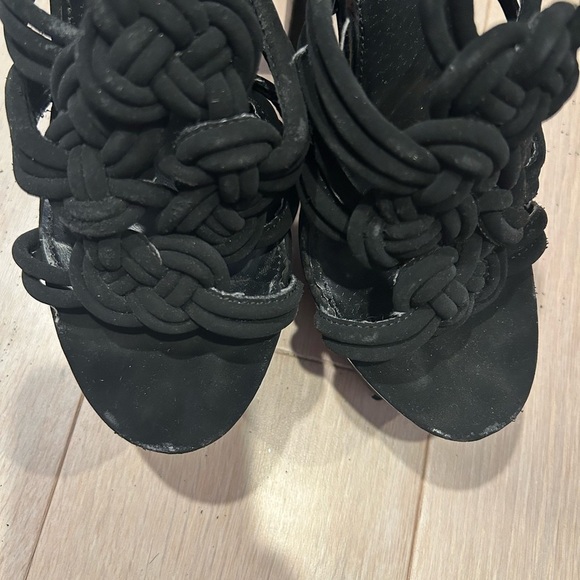 Colin‎ Stuart Knotted Black Platform Heels - Picture 6 of 7